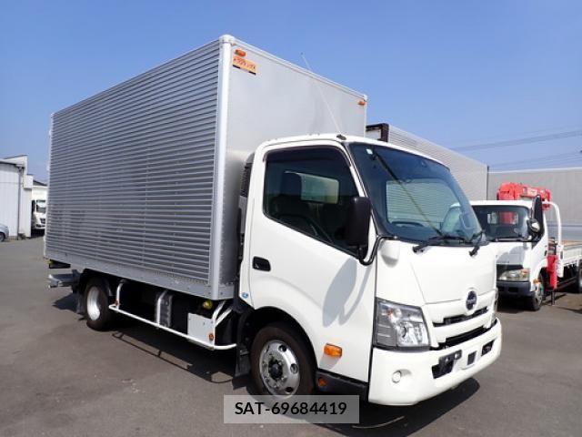 Hino DUTRO 2023-04 7500325-2