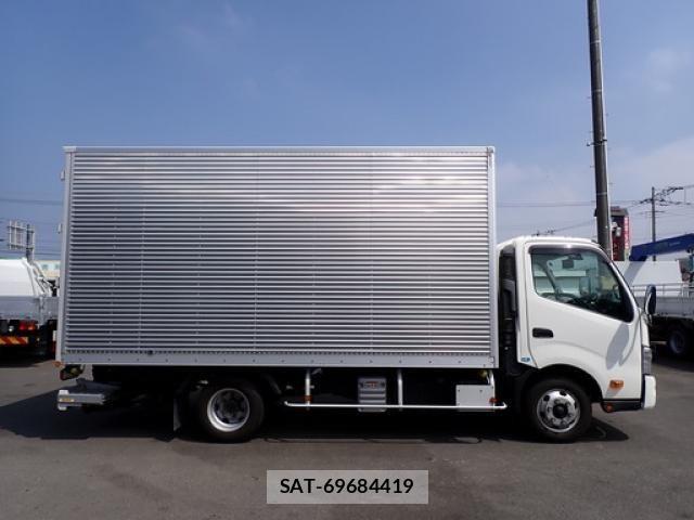 Hino DUTRO 2023-04 7500325-3