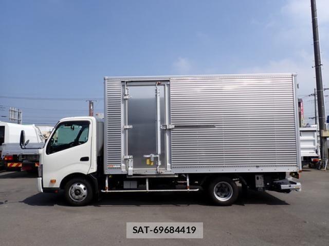 Hino DUTRO 2023-04 7500325-7