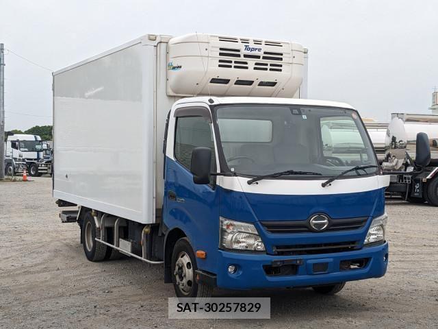 Hino DUTRO 2017-09 7500347-1