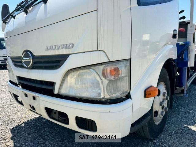 Hino DUTRO 2014-02 7500351-11