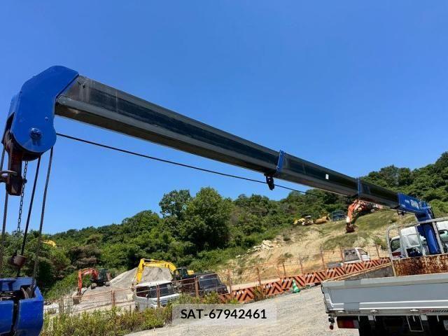Hino DUTRO 2014-02 7500351-18