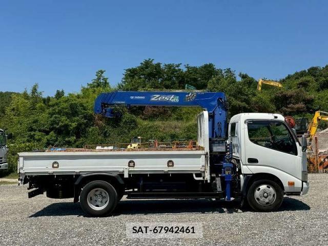 Hino DUTRO 2014-02 7500351-6