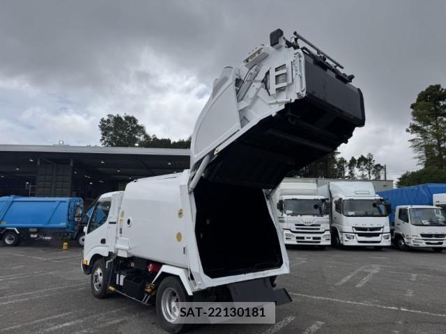 Hino DUTRO 2017-11 7500336-16