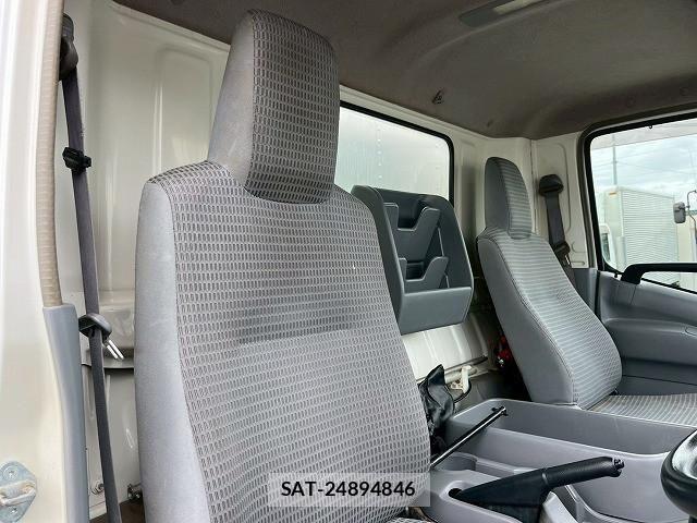 Hino DUTRO 2017-07 7500357-21