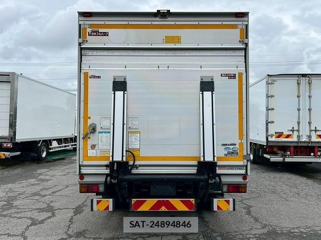 Hino DUTRO 2017-07 7500357-7