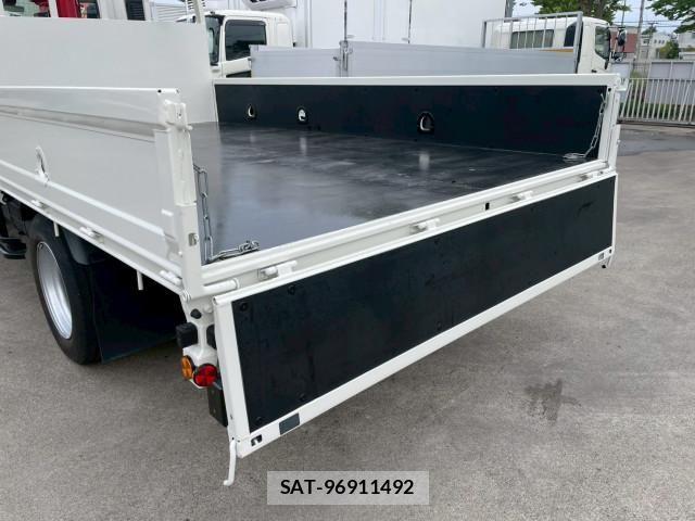 Hino DUTRO 2021-09 7500330-14