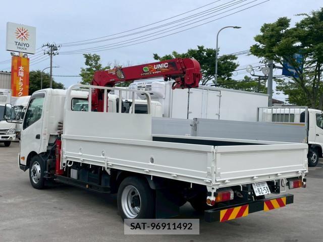 Hino DUTRO 2021-09 7500330-5