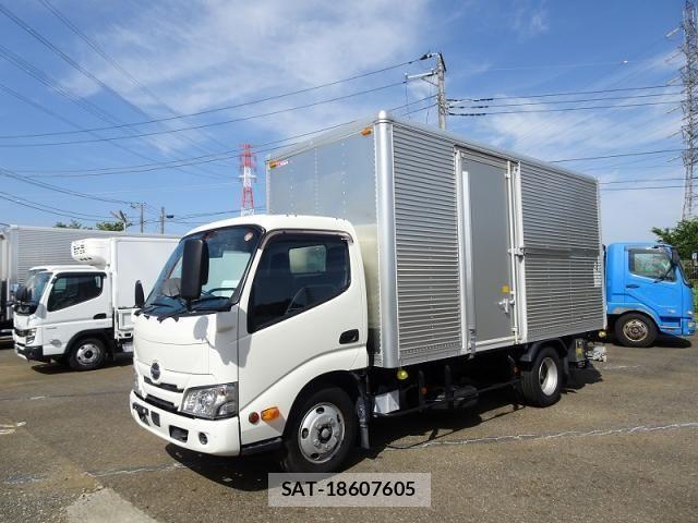 Hino DUTRO 2022-03 7508563-0