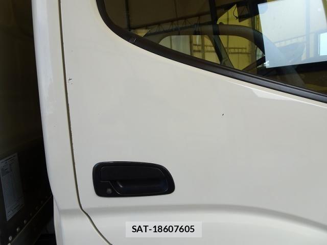 Hino DUTRO 2022-03 7508563-29