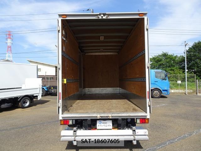 Hino DUTRO 2022-03 7508563-7