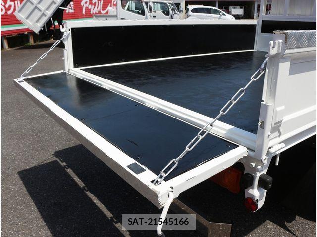 Hino DUTRO 2019-03 7500341-10