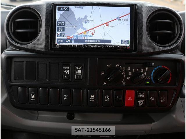 Hino DUTRO 2019-03 7500341-23