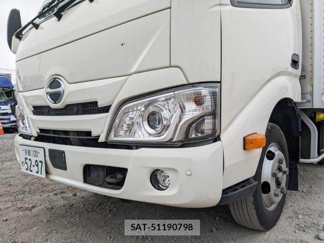 Hino DUTRO 2022-05 7500340-24