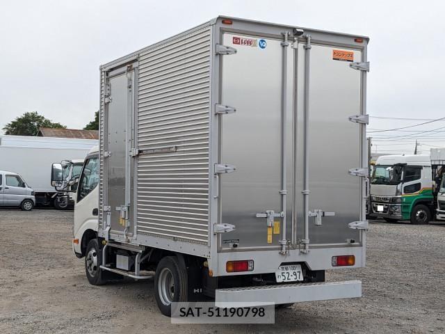 Hino DUTRO 2022-05 7500340-2