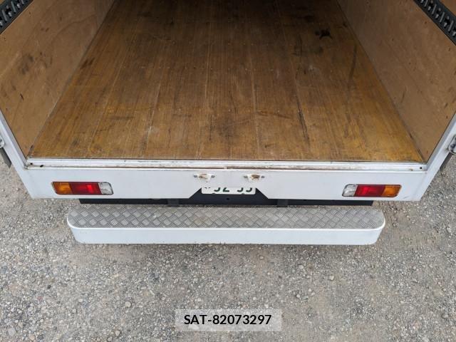 Hino DUTRO 2022-07 7500333-8