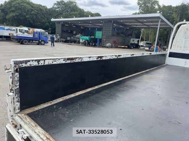 Hino DUTRO 2019-03 7500358-9