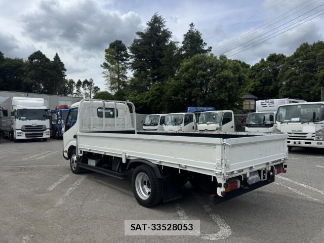 Hino DUTRO 2019-03 7500358-4