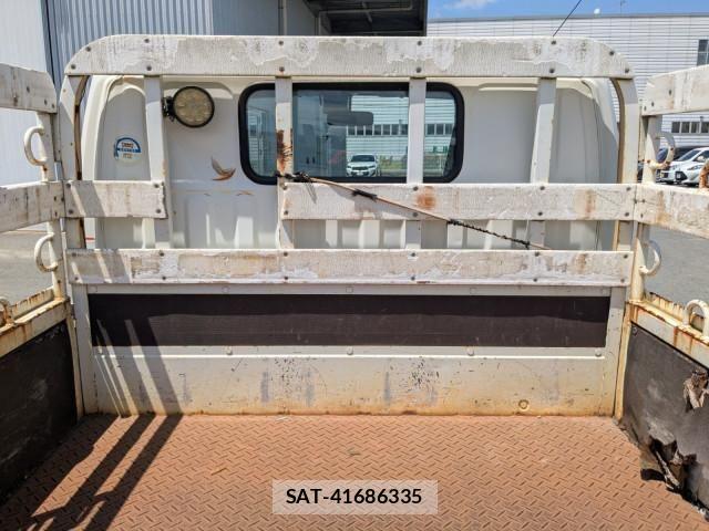 Hino DUTRO 2018-03 7500356-15