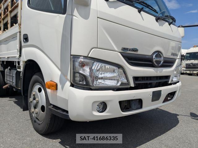 Hino DUTRO 2018-03 7500356-24