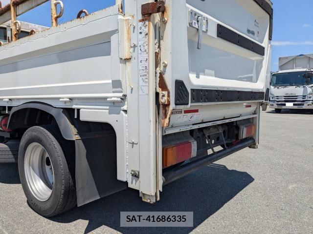Hino DUTRO 2018-03 7500356-4