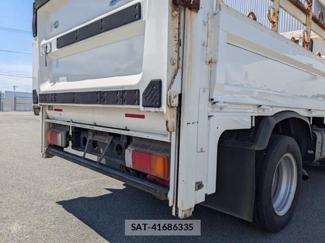 Hino DUTRO 2018-03 7500356-5