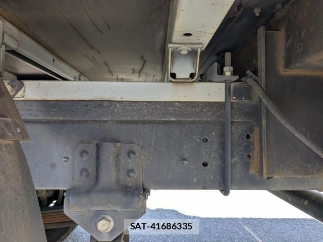 Hino DUTRO 2018-03 7500356-8