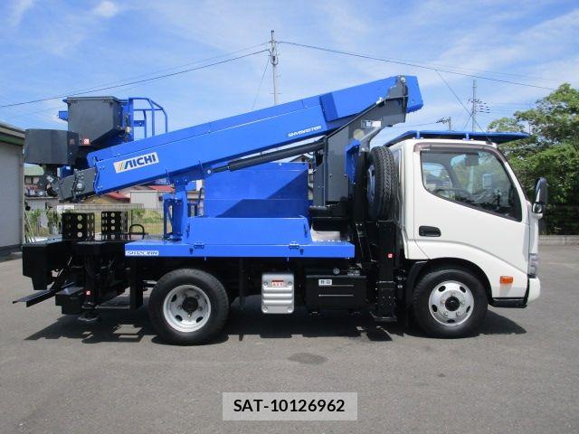 Hino DUTRO 2020-12 7500326-4