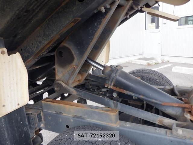 Hino DUTRO 2020-08 7500343-13