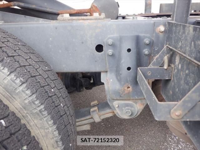 Hino DUTRO 2020-08 7500343-15