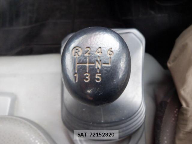 Hino DUTRO 2020-08 7500343-19