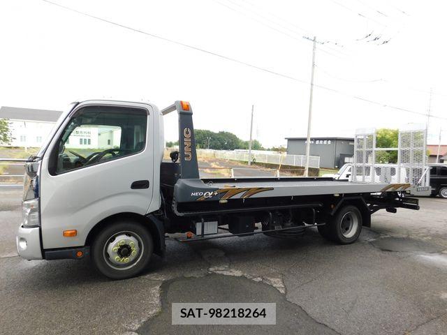 Hino DUTRO 2021-07 7508555-5