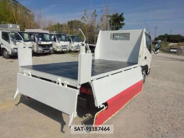 Hino DUTRO 2013-09 7500352-14
