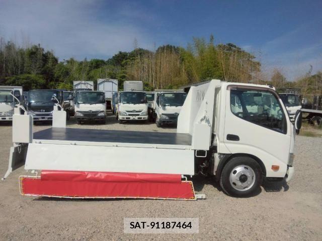 Hino DUTRO 2013-09 7500352-15