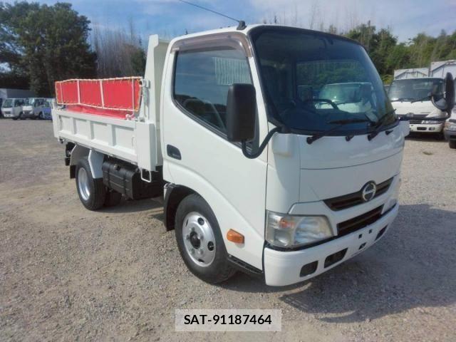 Hino DUTRO 2013-09 7500352-1