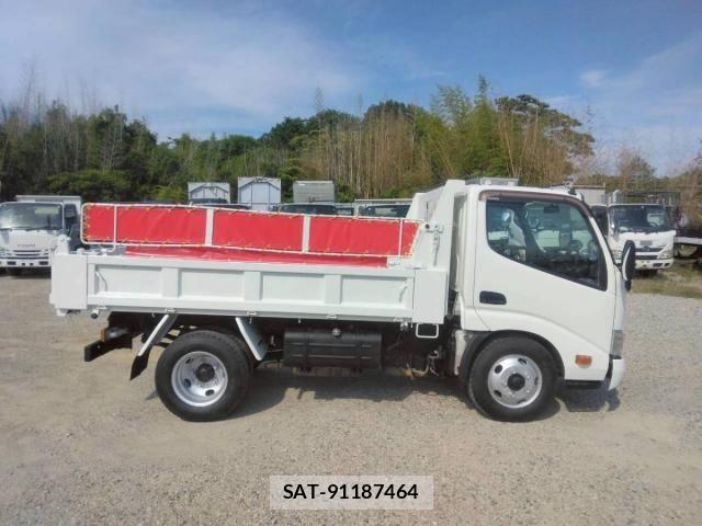 Hino DUTRO 2013-09 7500352-8