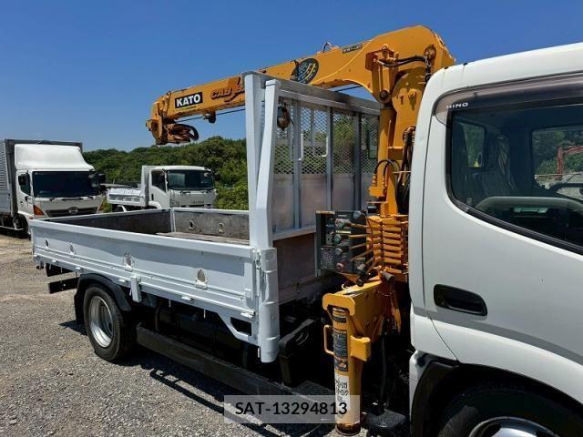Hino DUTRO 2010-09 7500354-10