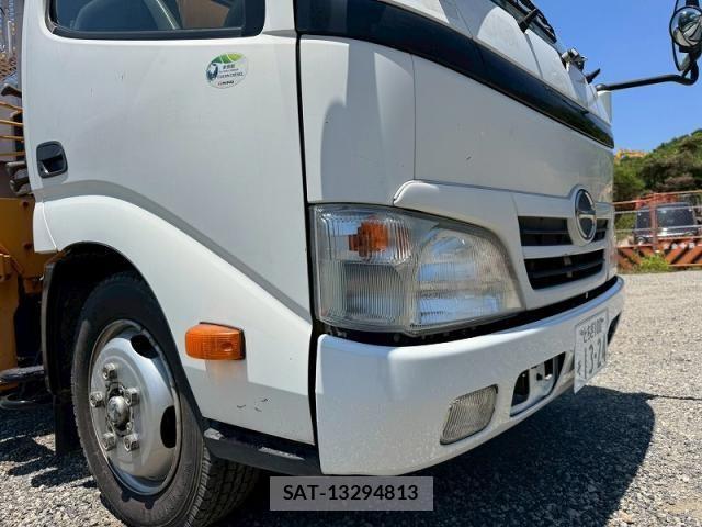 Hino DUTRO 2010-09 7500354-8