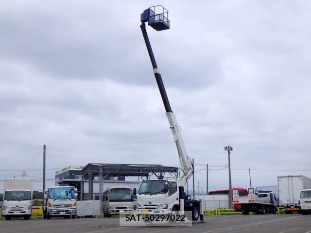 Hino DUTRO 2020-02 7500328-6