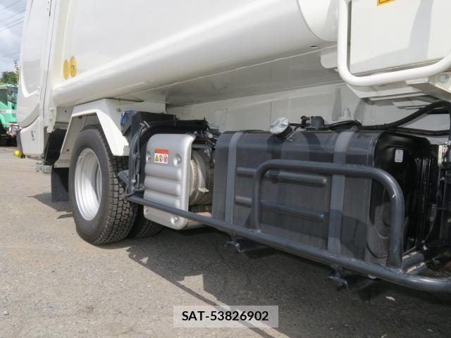 Hino DUTRO 2023-12 7500324-14