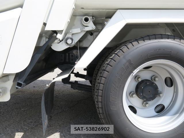 Hino DUTRO 2023-12 7500324-16