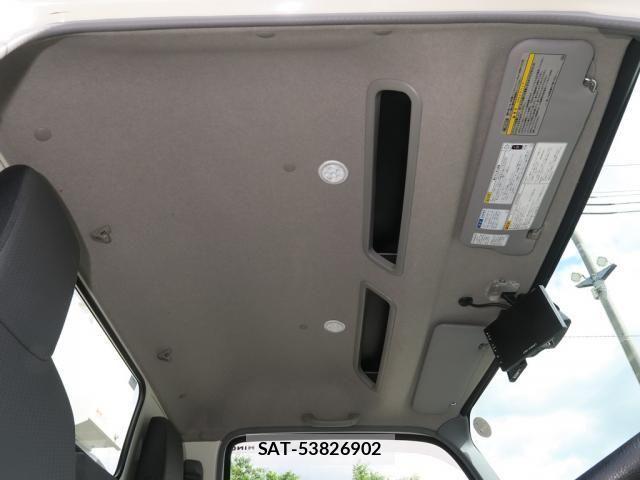 Hino DUTRO 2023-12 7500324-24