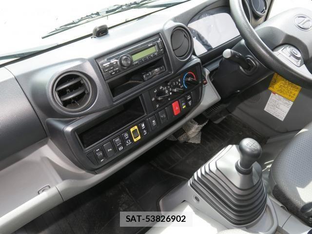 Hino DUTRO 2023-12 7500324-27