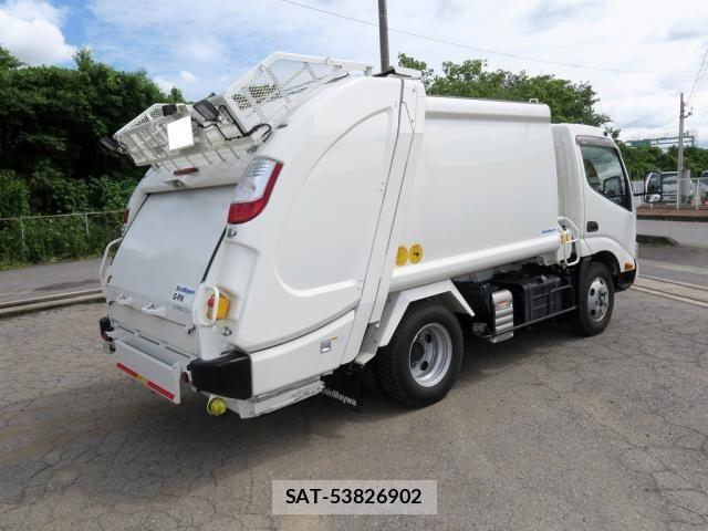 Hino DUTRO 2023-12 7500324-3