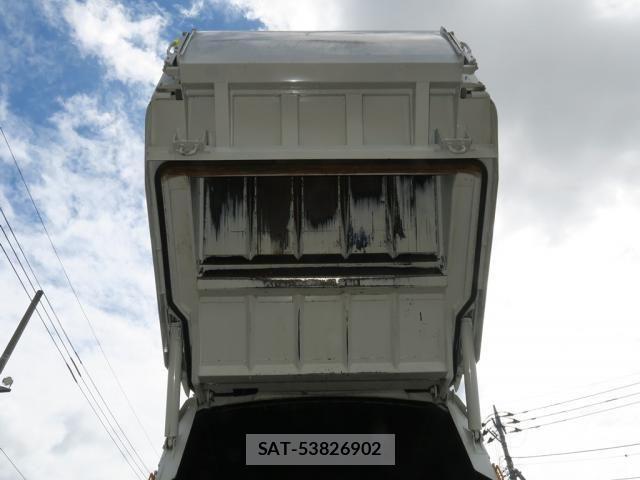 Hino DUTRO 2023-12 7500324-8