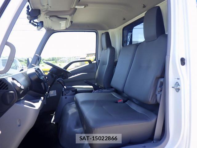 Hino DUTRO 2024-07 7500327-14