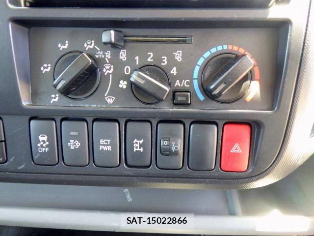 Hino DUTRO 2024-07 7500327-18