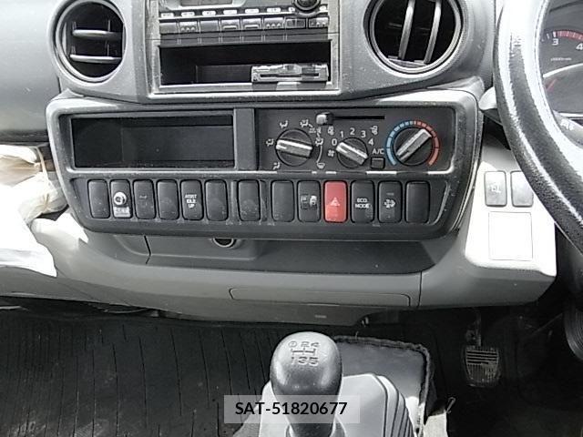 Hino DUTRO 2014-12 7562066-29