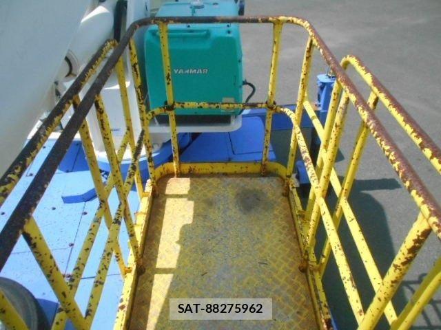 Hino DUTRO 2011-08 7562065-13