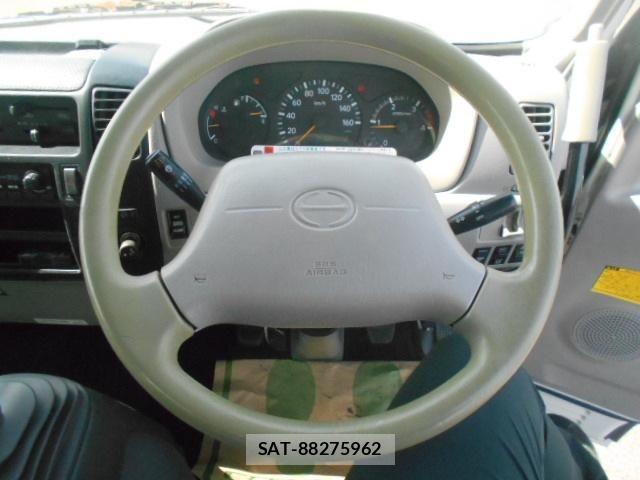 Hino DUTRO 2011-08 7562065-15